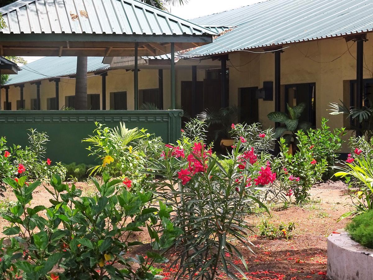 Mgulani Lodge Hotel Дар-ес-Салам Екстер'єр фото